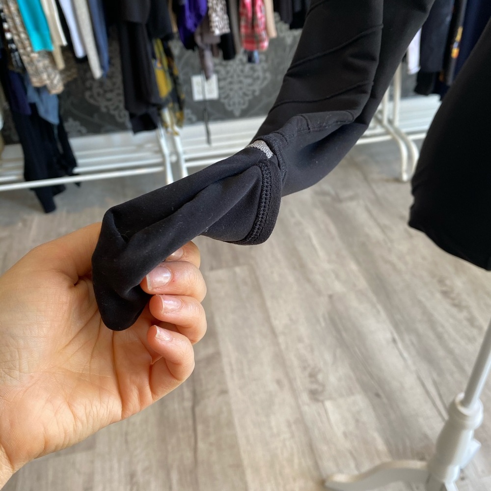 Lululemon pullover - Picture 5 of 10